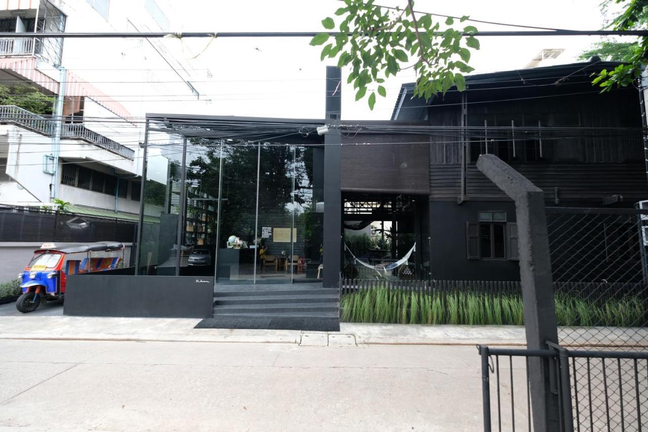 Kloem Hostel (Adults Only) Bangkok Exterior photo