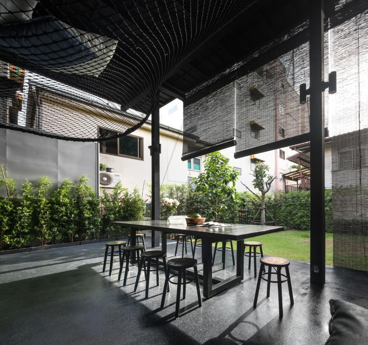 Kloem Hostel (Adults Only) Bangkok Exterior photo