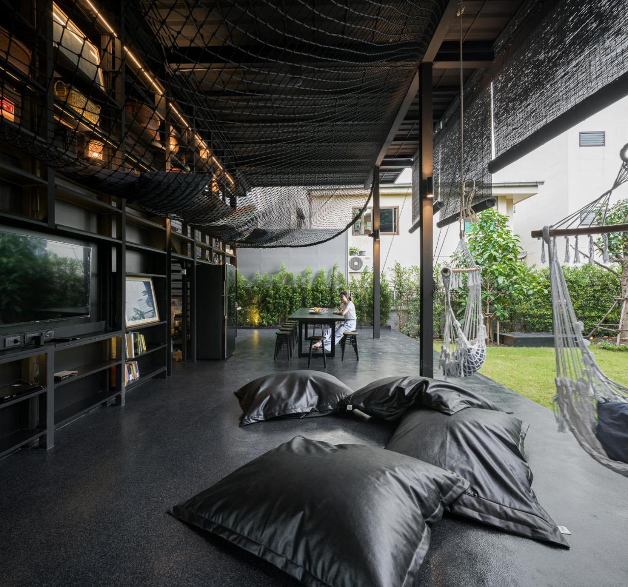 Kloem Hostel (Adults Only) Bangkok Exterior photo