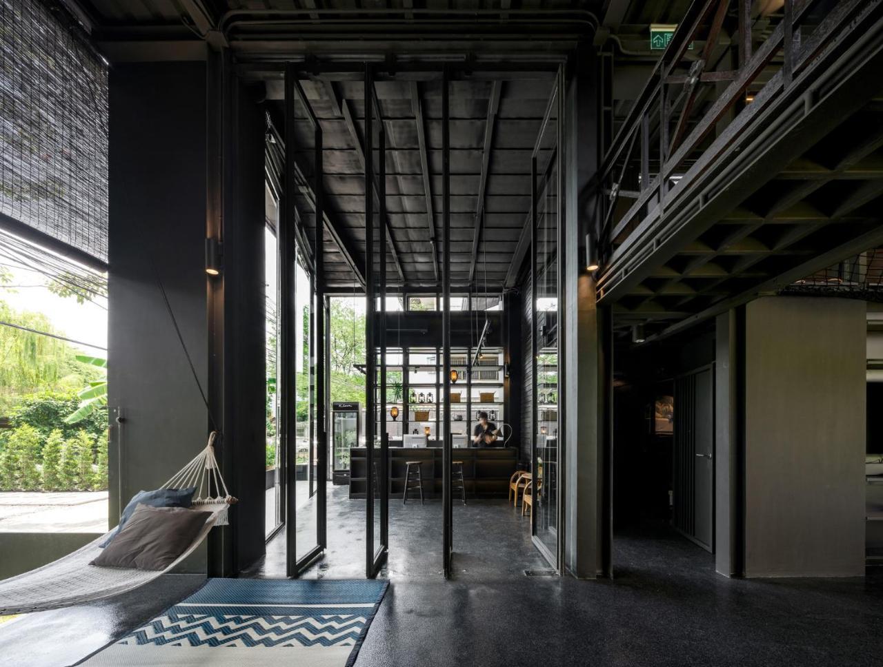 Kloem Hostel (Adults Only) Bangkok Exterior photo