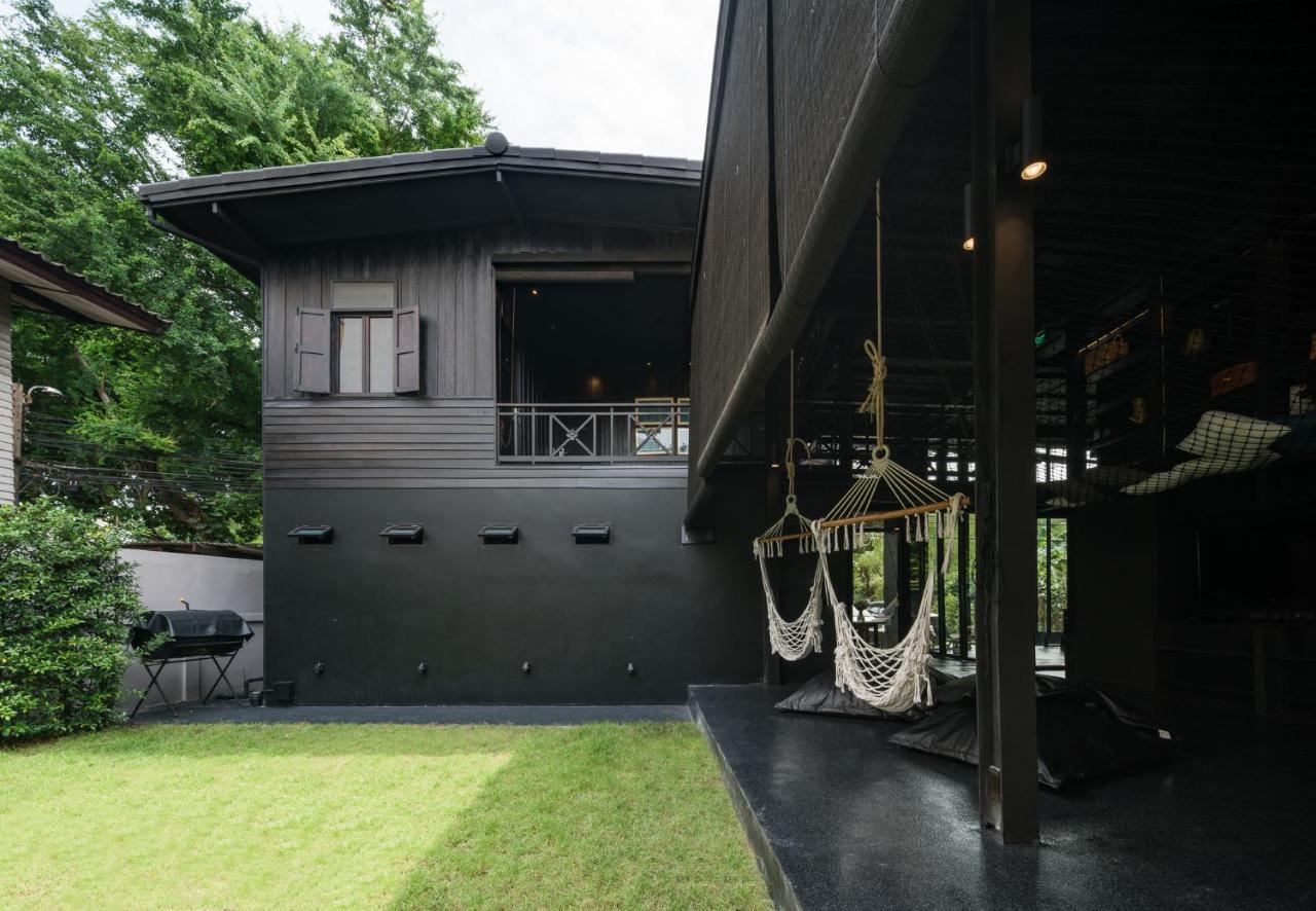 Kloem Hostel (Adults Only) Bangkok Exterior photo