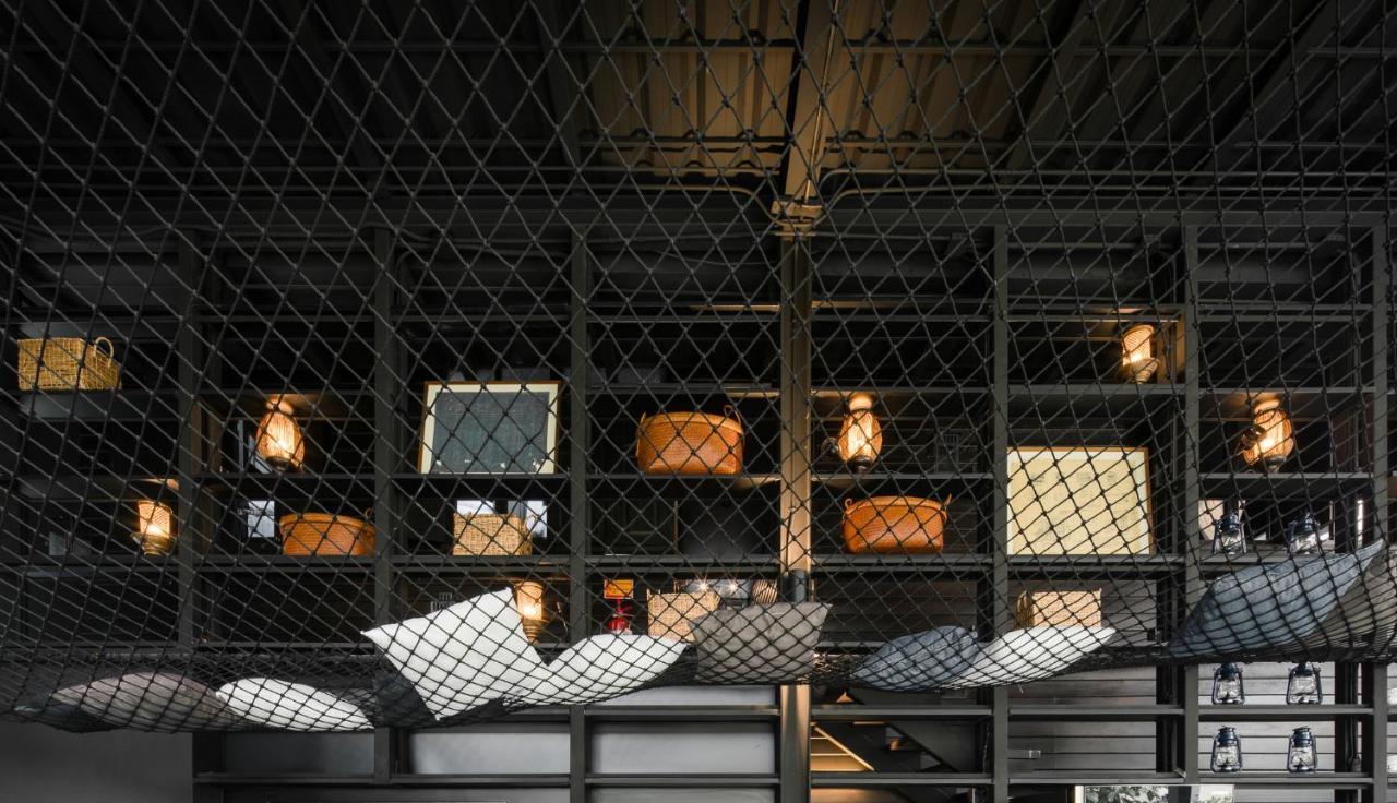 Kloem Hostel (Adults Only) Bangkok Exterior photo